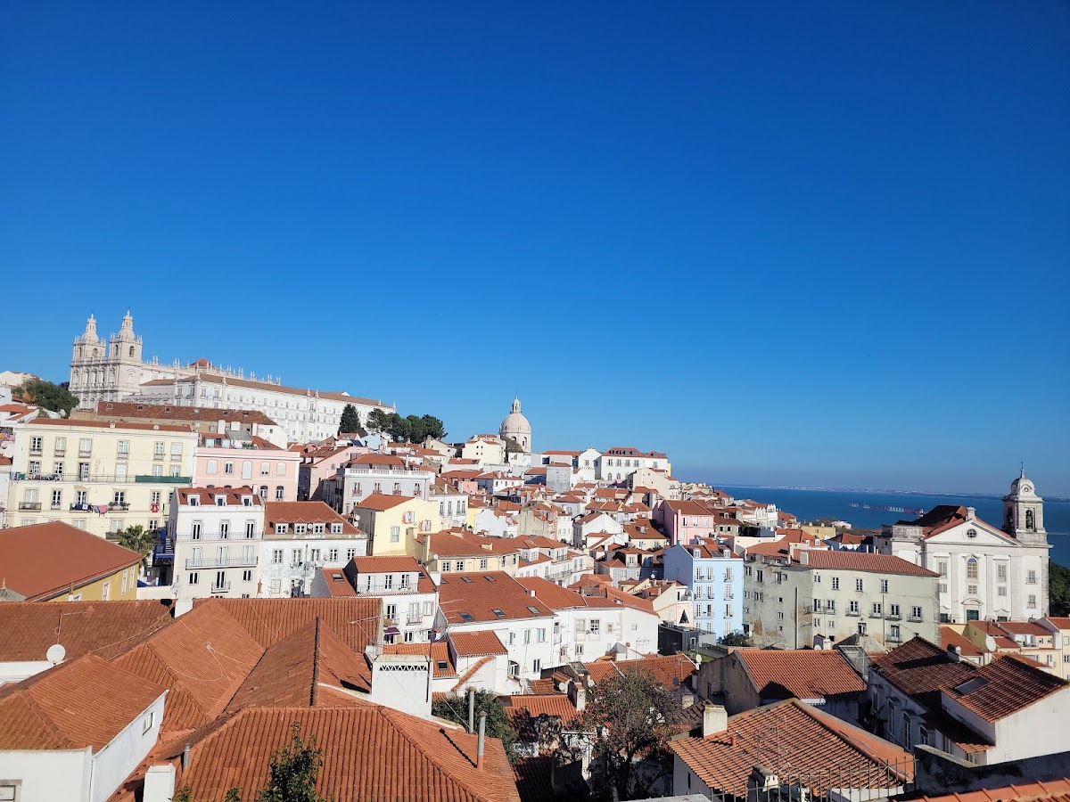 Tag 1: Baixa, Alfama und der erste große Aussichtspunkt