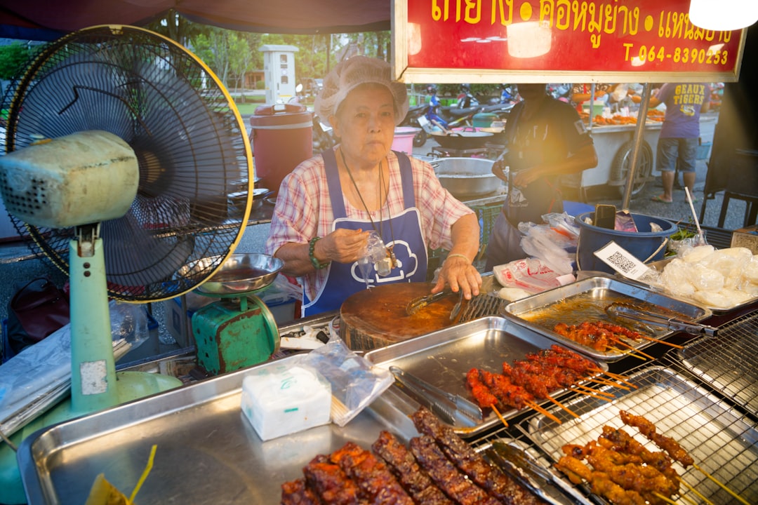 Regional Street Food Guide: Eat Like a Local on Every Trip