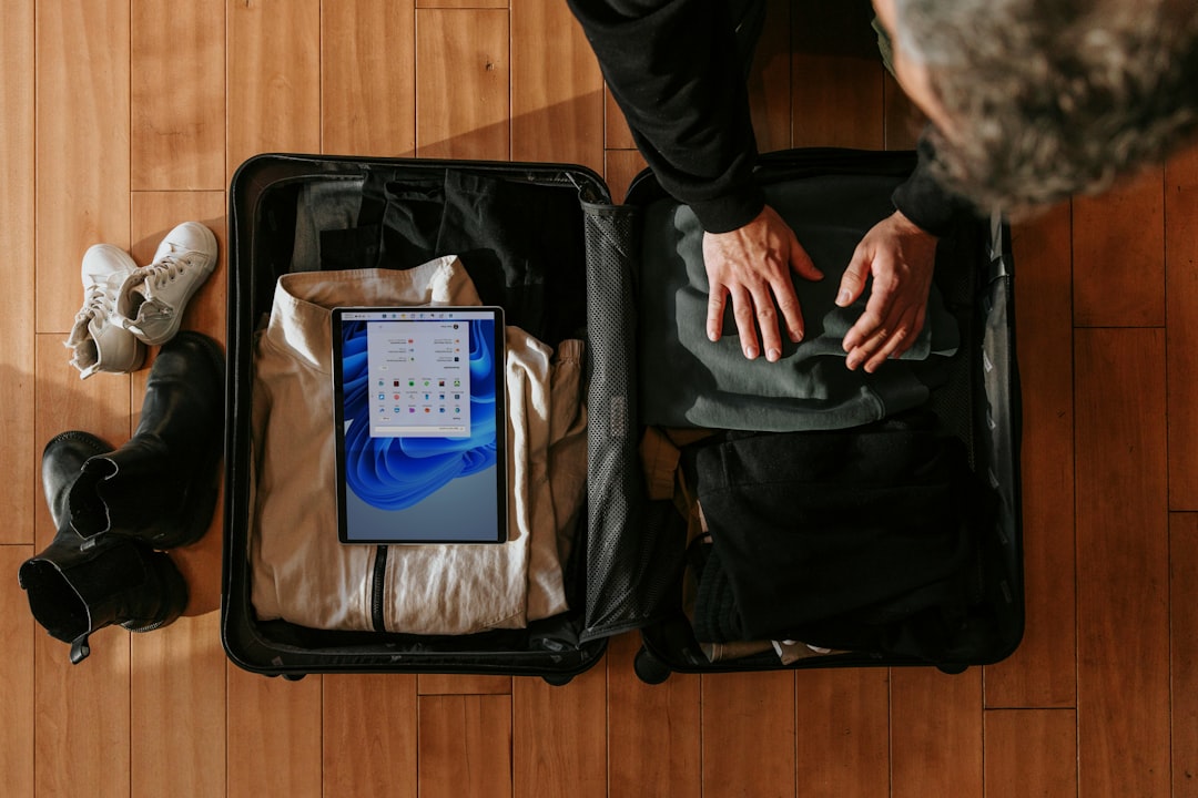 Baue eine 7-Tage-Garderobe, die sich bewusst wiederholt