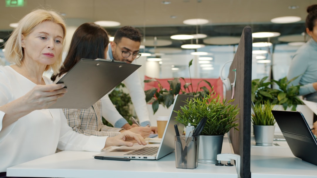 AI document parsing agenzia viaggi: ridurre rework operativo