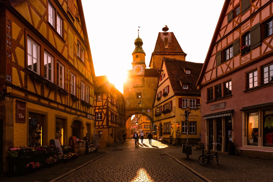 Guía viaje solo seguro 2026: consejos esenciales para viajar solo