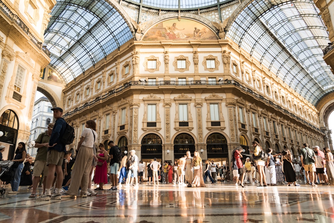 Open, su invito, fam trip, webinar: cosa cambia davvero